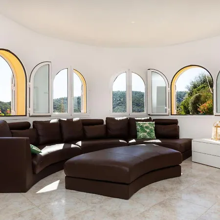 Vall Repos By Interhome *